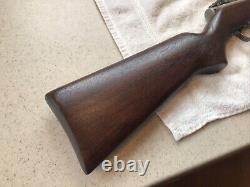 Benjamin Franklin Model 317 Walnut Stock Cal Air Pellet Rifle Fires Fine