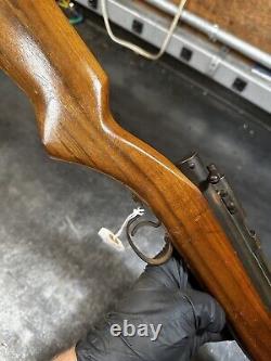 Benjamin Franklin Model 317 Walnut Stock Cal Air Pellet Rifle Needs Seals