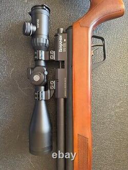 Benjamin Marauder Air Rifle PCP, 0.25 cal with Hawk scope, mount, and case