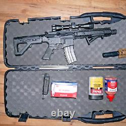 Crosman DPMSSBR Full Auto& Bushmaster Full Auto BB Air Rifles with Case&extras LOT