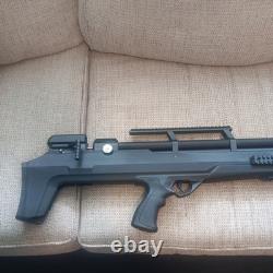 HUGE VALUE! Air Venturi Avenger Bullpup. 25 Cal PCP 5 MAGS, MODERATOR, PELLETS