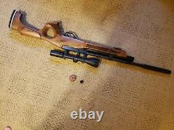 Hatsan flash pcp air rifle. 25. Wood stock 3x9x50 scope