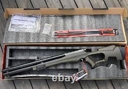 Umarex AirSaber PCP Powered Arrow Gun Air Rifle with 3 Carbon Fiber Arrows 2252659