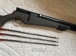 Umarex Airsaber Elite X2 PCP Arrow Air Rifle, withAxeon 4X32MM Scope with Rings