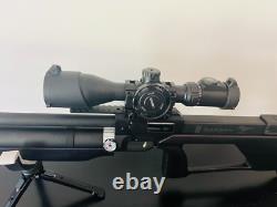 Very beautiful Zbroia Sapsan s air rifle. 22 in excellent condition